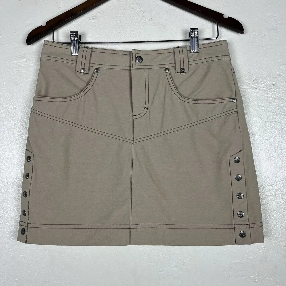 Athleta Take a Hike Mini Skirt Womens 2 Tan Khaki Side Snaps 861832 Active